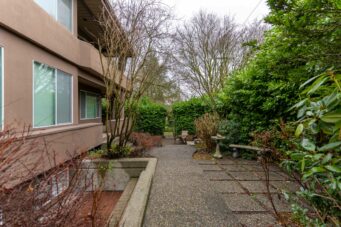 1420 25th Street, West Vancouver - MEDITERRANEAN STYLE DUNDARAVE FAMILY HOME!